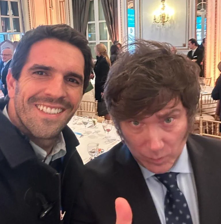 Encuentro político junto a referentes nacionales